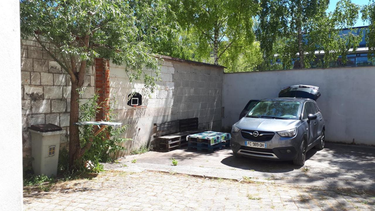 F4 Dans Maison Au Calme Pres Du Centre De Chalons En Champagne Exteriör bild